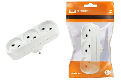 Блок на 3 гнезда 2П без заземления плоский 6А 250B