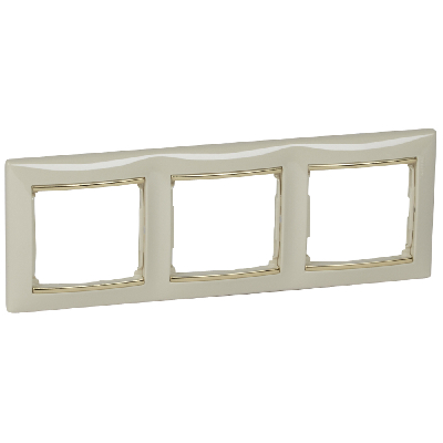 Рамка 3-местная слоновая кость (золотой штрих) VALENA