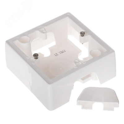 VALENA Коробка переходная для наружного монтажа белая