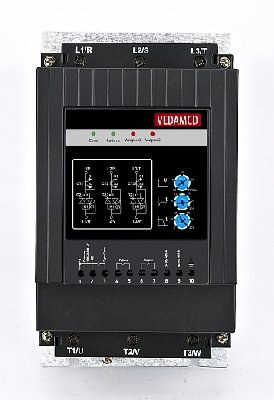 Устройства плавного пуска MCD1 для трехфазных двигателей 3х380В, Напряжение управления питания 220 В, без кнопки 'Пуск'+Modbus, VM-10-P7K5-0015-T4-CV2-M Входное напряжение, В 3х400В Выходная мощность, кВт 7,5 Номинальный выходной ток, А 15